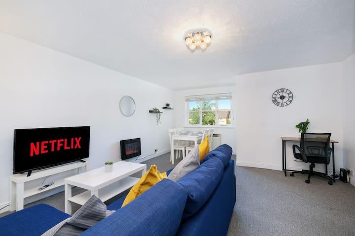 2 bed luxury apartment