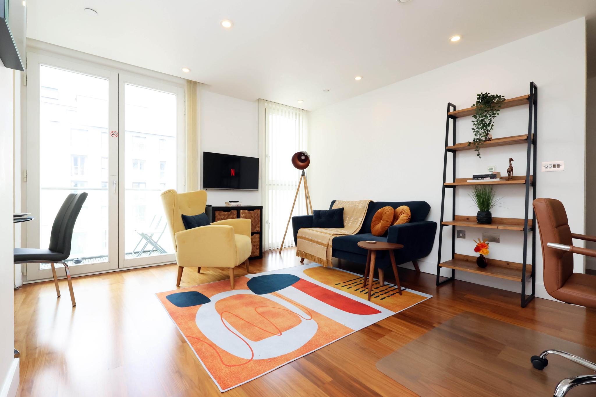 Central & Quiet Cardiff Apt-2 Bed 2 Bath-Sleeps 4